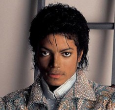 Michael Jackson's estate signs $200 million record deal