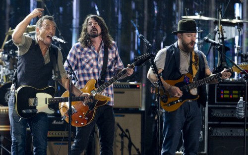 Bruce Springsteen, Dave Grohl and Zac Bown at the Concert for Valor Bruce Springsteen, Dave Grohl and Zac Bown at the Concert for Valor