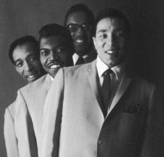 Smokey Robinson & The Miracles - The Tracks of My Tears